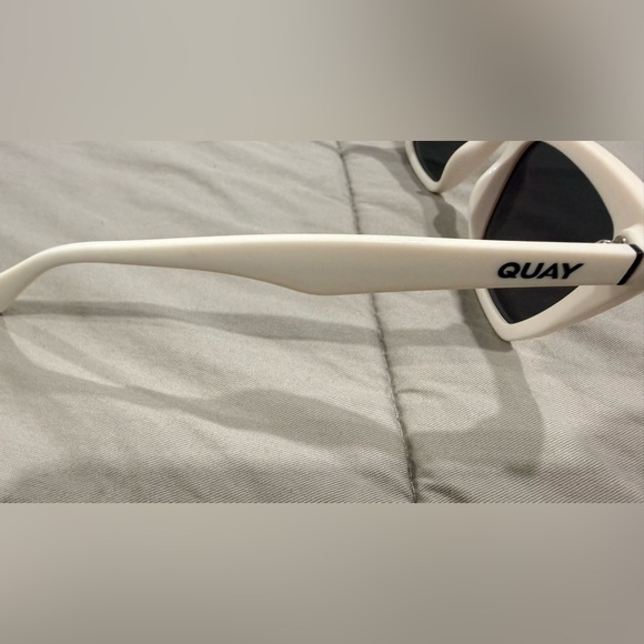 Quay Australia White Cat-Eye Sunglasses with Black Lenses main image 7